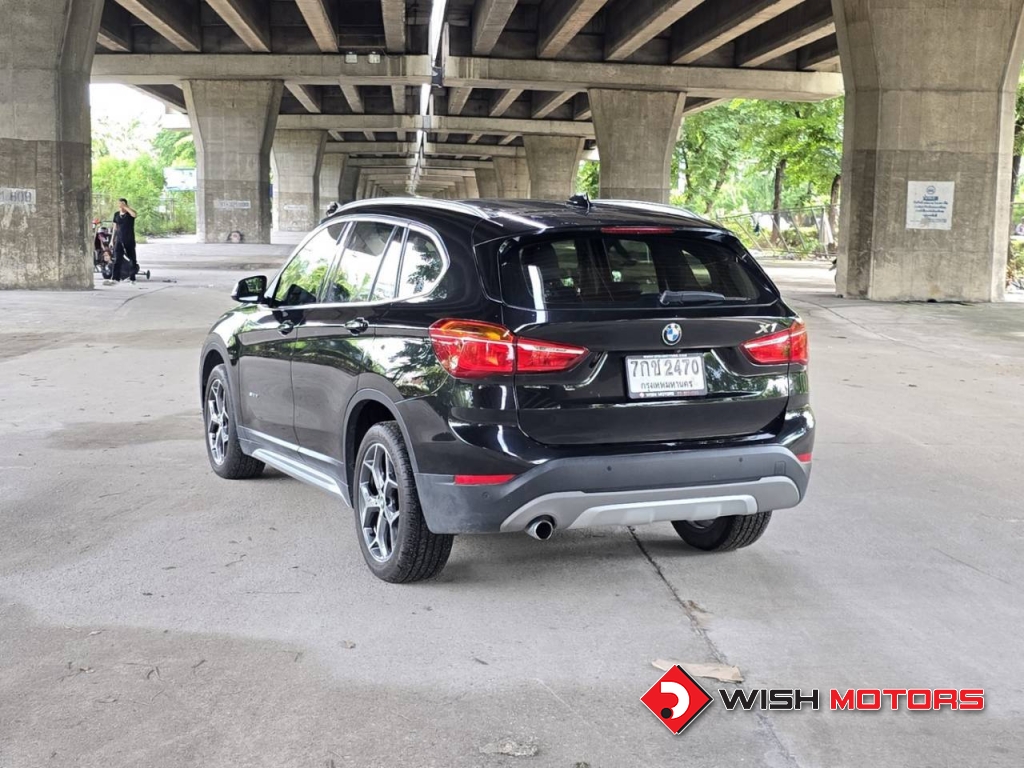 BMW X1 sDrive 18i AT ปี 2018 #4 (L)