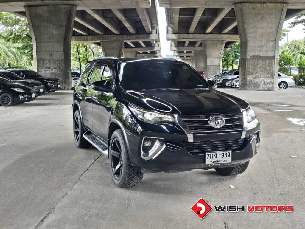 TOYOTA FORTUNER 2.4 [V] AT4WD. ปี 2018 #1 (L)