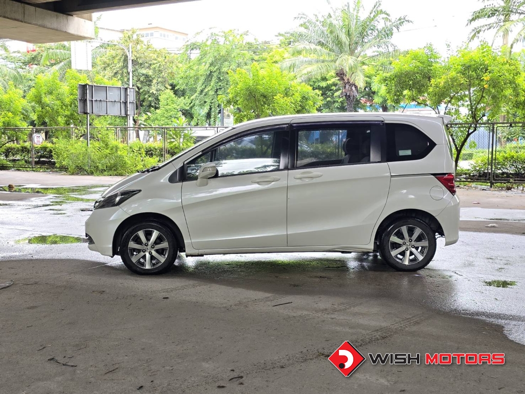 HONDA FREED 1.5 [EL] AT ปี 2010 #3 (L)