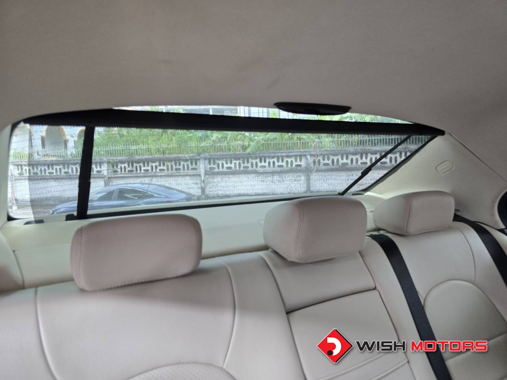 MERCEDES-BENZ C-CLASS C350e [ Estate ] AT ปี 2017 #15 (L)