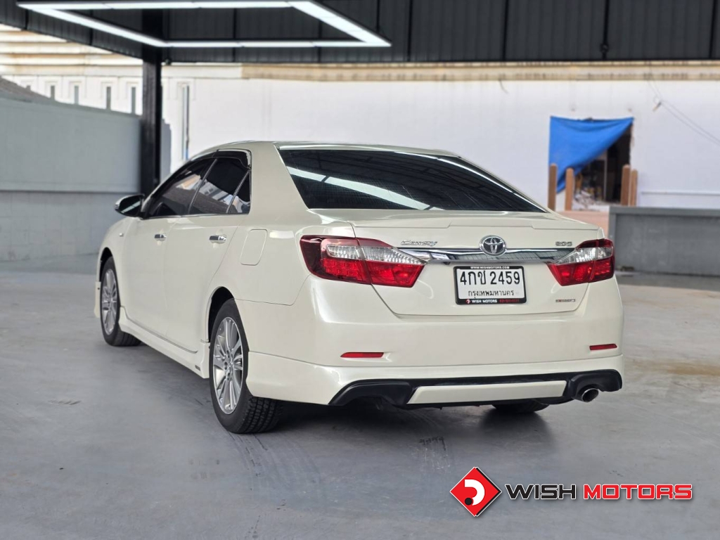 TOYOTA CAMRY 2.0 [G] Extremo AT ปี 2015 #4 (L)