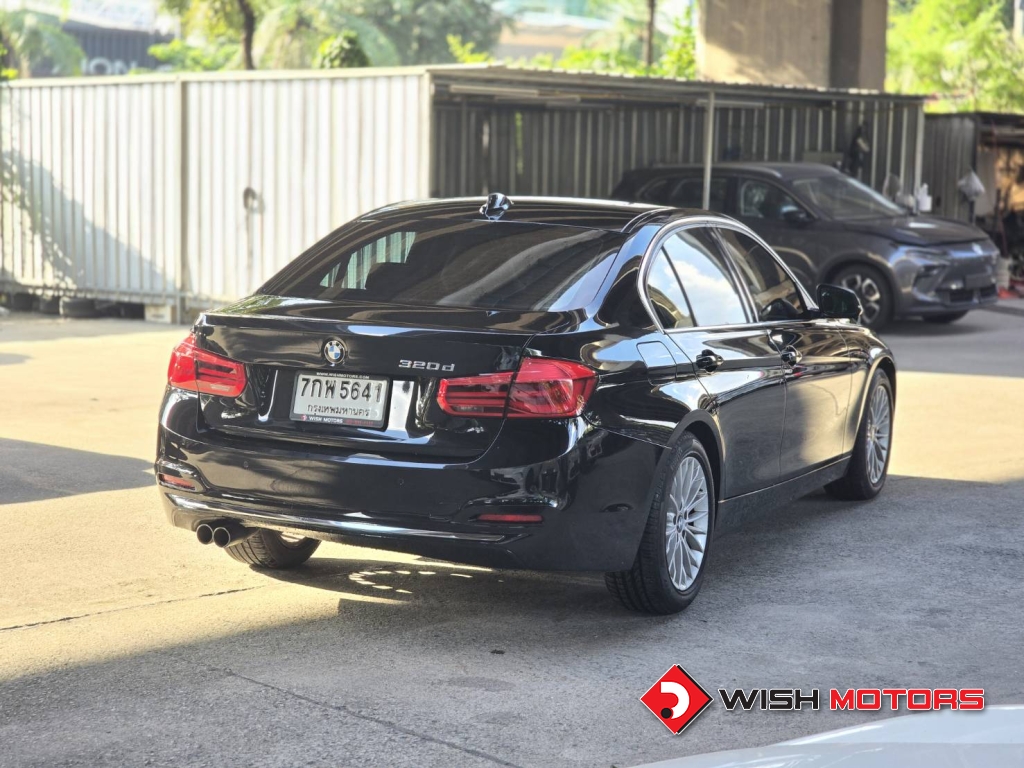 BMW SERIES 3 320d AT ปี 2018 #6 (L)