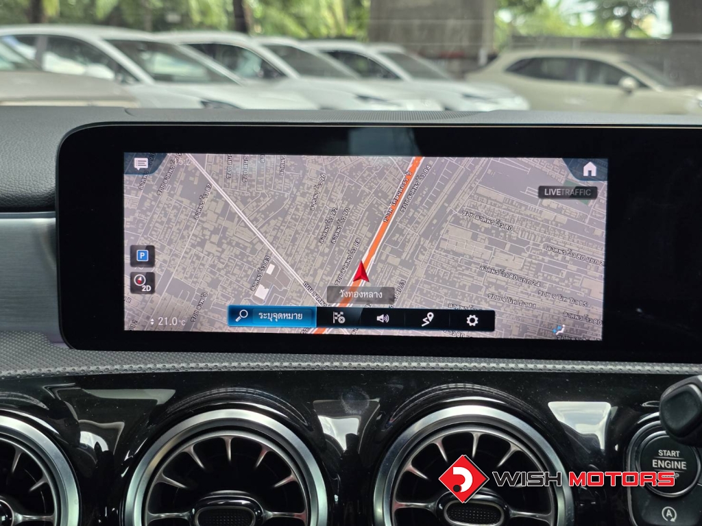 MERCEDES-BENZ A-CLASS A 200 AMG Dynamic AT ปี 2021 #21 (L)
