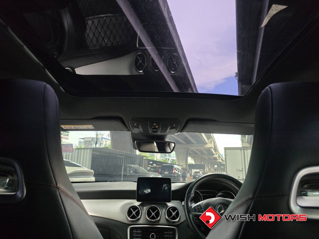 MERCEDES-BENZ GLA-CLASS GLA 200 AT ปี 2017 #15 (L)