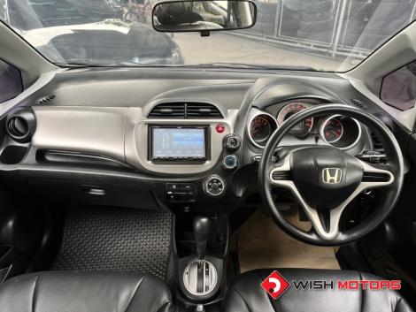 HONDA JAZZ i-VTEC 1.5 [S] AT ปี 2010 #17