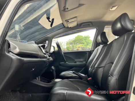 HONDA JAZZ i-VTEC 1.5 [S] AT ปี 2010 #20