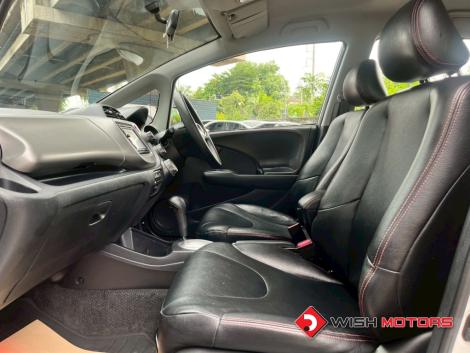 HONDA JAZZ i-VTEC 1.5 [SV] AT ปี 2008 #18