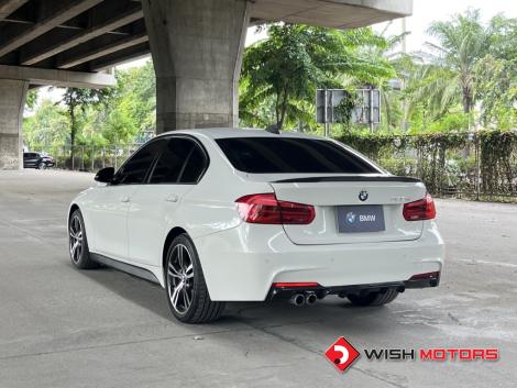 BMW SERIES 3 320d AT ปี 2017 #4