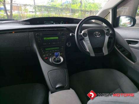 TOYOTA PRIUS Hybrid Synergy Drive 1.8 AT ปี 2011 #19