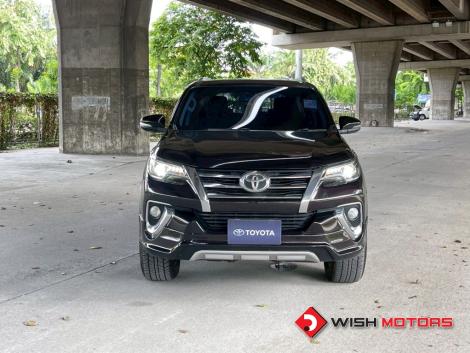 TOYOTA FORTUNER โฉมปี (15-23) 2.4 [V] AT ปี 2016 ราคา 679,000.- (#C2025090513)