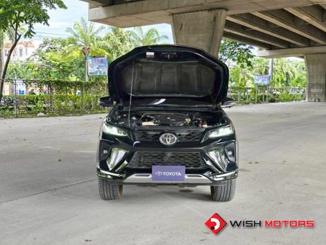 TOYOTA FORTUNER 2.4 Legender AT ปี 2021 #16
