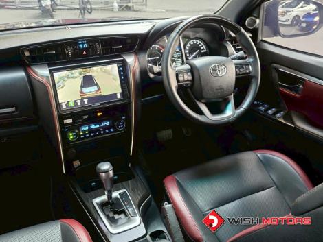 TOYOTA FORTUNER 2.4 Legender AT ปี 2021 #13