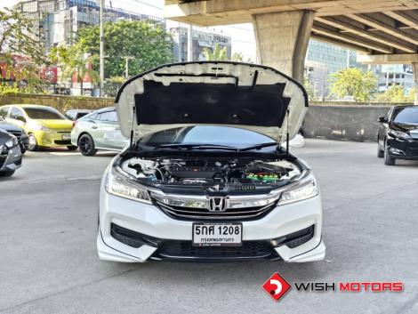 HONDA ACCORD 2.0 [E] AT ปี 2016 #10