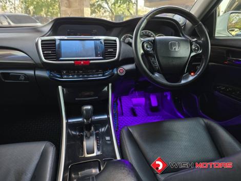 HONDA ACCORD 2.0 [E] AT ปี 2016 #18