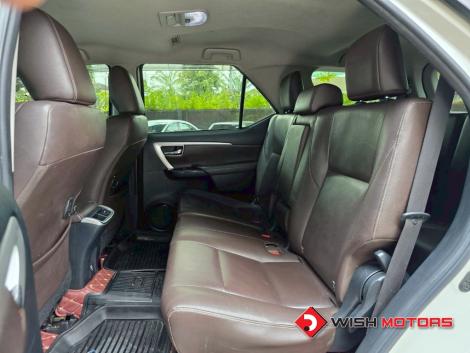 TOYOTA FORTUNER 2.4 LEADER V 4WD AT4WD. ปี 2018 #8