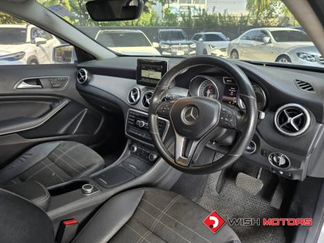 MERCEDES-BENZ GLA-CLASS GLA 200 AT ปี 2015 #9
