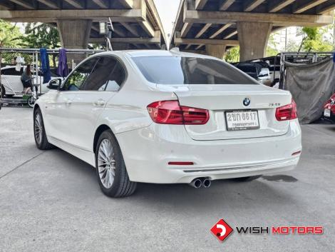 BMW SERIES 3 320i AT ปี 2015 #4
