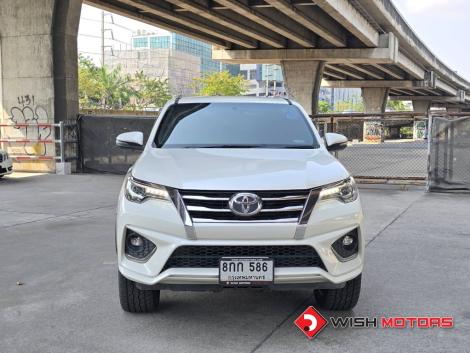 TOYOTA FORTUNER โฉมปี (15-23) 2.8 TRD Sportivo AT ปี 2018 ราคา 799,000.- (#C2026060101)