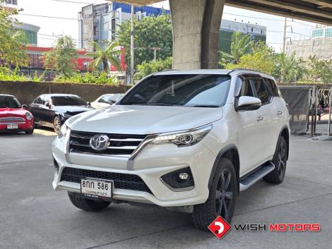 TOYOTA FORTUNER 2.8 TRD Sportivo AT ปี 2018 #3