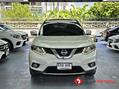 NISSAN X-TRAIL 2.5 V AT4WD. ปี 2015 ราคา 359,000.-