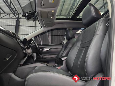NISSAN X-TRAIL 2.5 V AT4WD. ปี 2015 #12