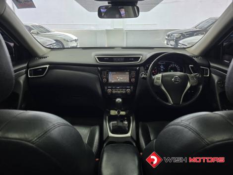 NISSAN X-TRAIL 2.5 V AT4WD. ปี 2015 #14
