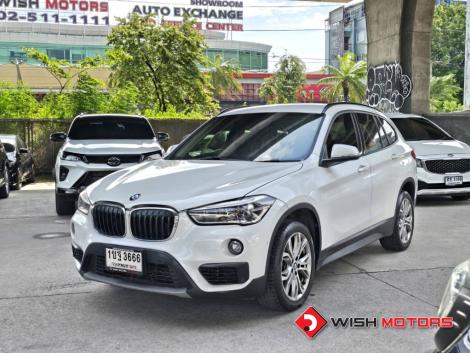 BMW X1 sDrive 18i AT ปี 2020 #3