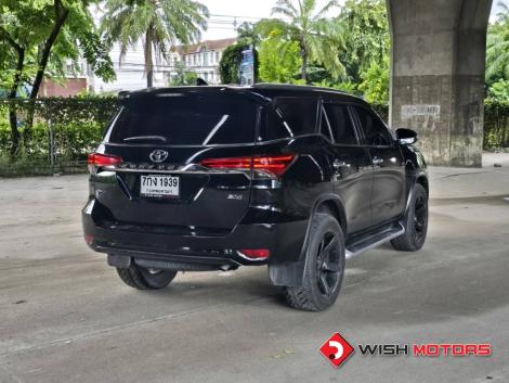 TOYOTA FORTUNER 2.4 [V] AT4WD. ปี 2018 #6
