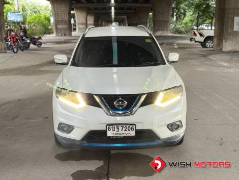 NISSAN X-TRAIL 2.0 V Hybrid AT4WD. ปี 2016 ราคา 239,000.-