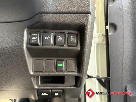 NISSAN X-TRAIL 2.0 V Hybrid AT4WD. ปี 2016 #15